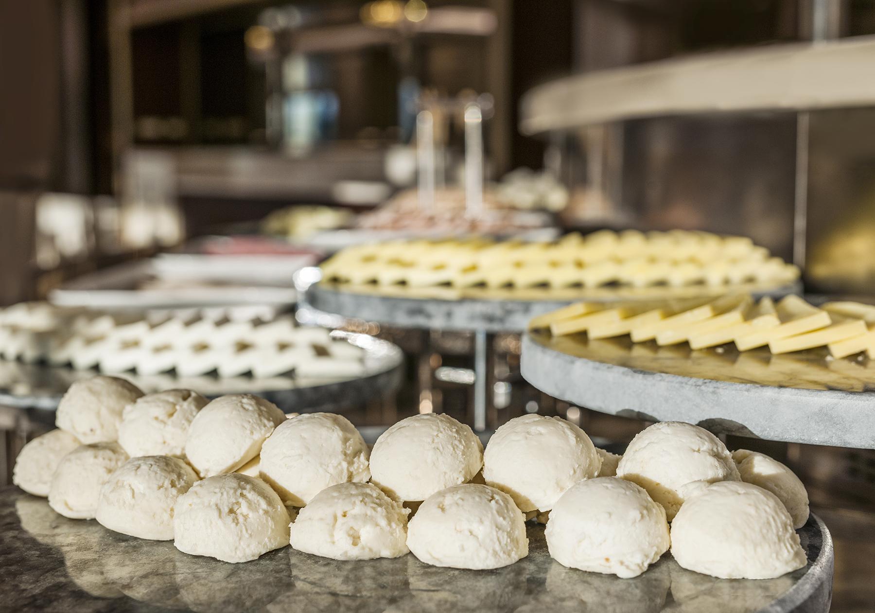 Hotel Elite World Grand Istanbul Basin Ekspres Zewnętrze zdjęcie Mozzarella cheese